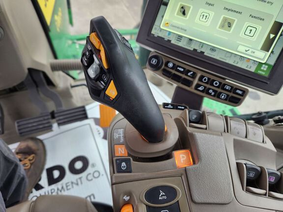 2023 John Deere 8RX 410 Tractor Rubber Track