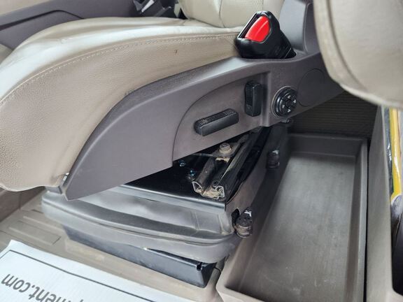 2023 John Deere 8RX 410 Tractor Rubber Track