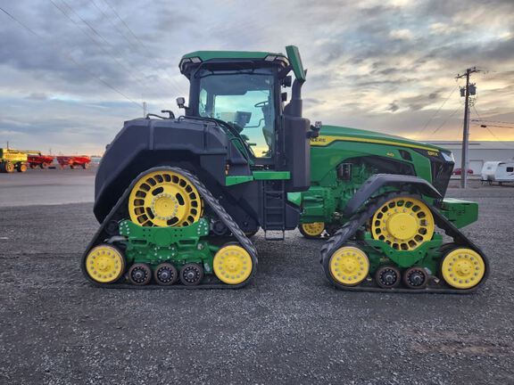 2023 John Deere 8RX 410 Tractor Rubber Track