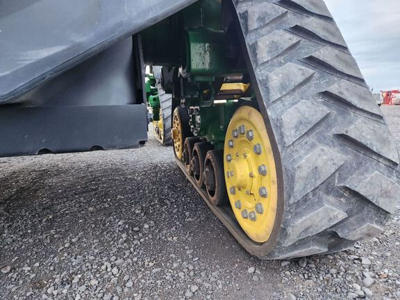 2023 John Deere 8RX 410 Tractor Rubber Track