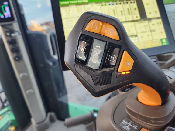 2023 John Deere 8RX 410 Tractor Rubber Track