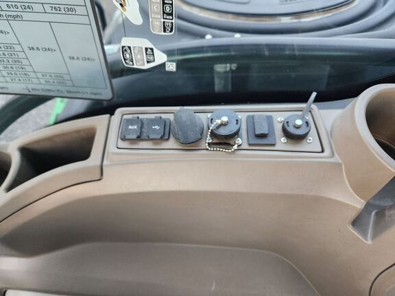 2023 John Deere 8RX 410 Tractor Rubber Track