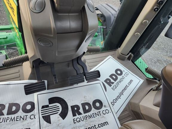 2023 John Deere 8RX 410 Tractor Rubber Track