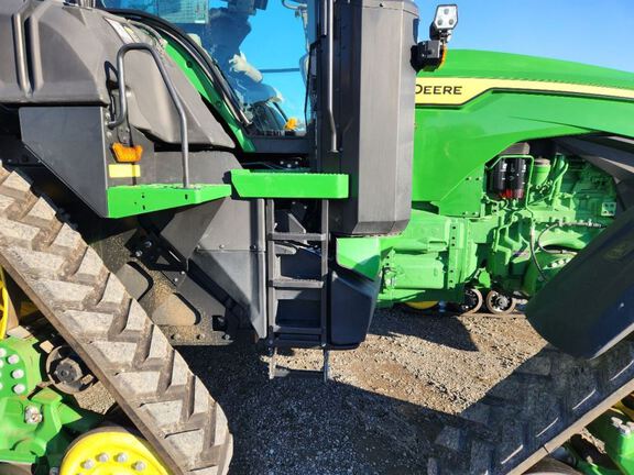 2023 John Deere 8RX 410 Tractor Rubber Track