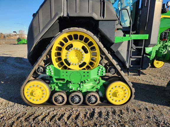 2023 John Deere 8RX 410 Tractor Rubber Track