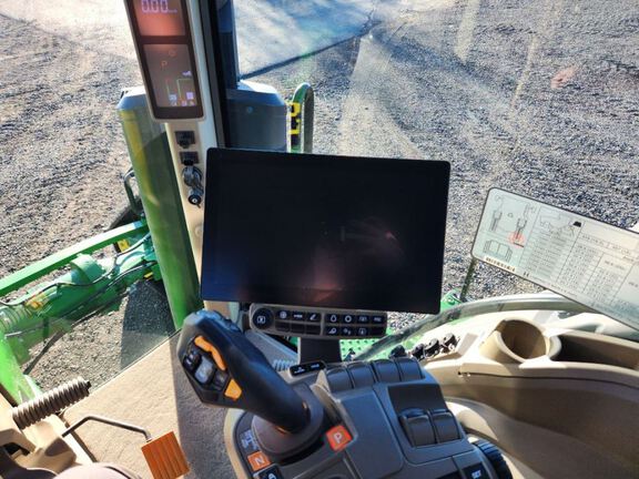 2023 John Deere 8RX 410 Tractor Rubber Track