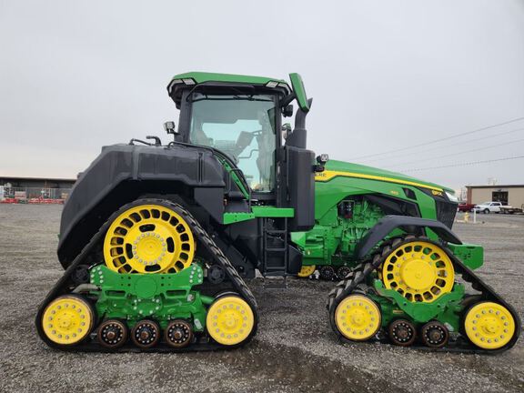 2023 John Deere 8RX 410 Tractor Rubber Track