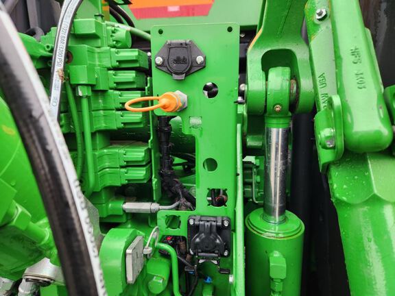 2023 John Deere 8RX 410 Tractor Rubber Track