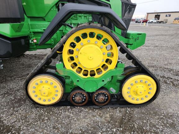 2023 John Deere 8RX 410 Tractor Rubber Track