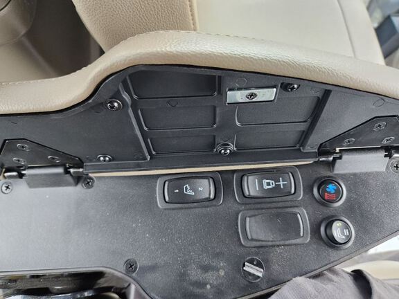 2023 John Deere 8RX 410 Tractor Rubber Track