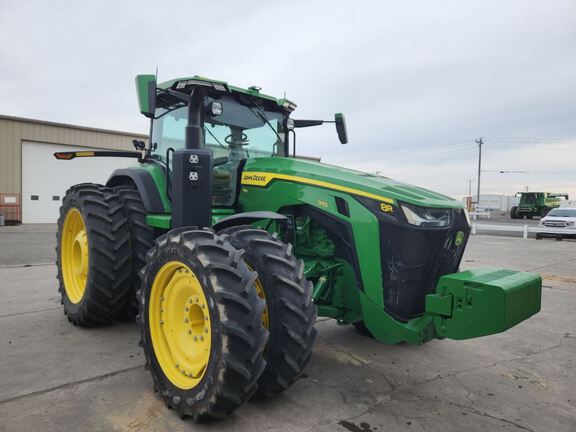 2023 John Deere 8R 370 Tractor