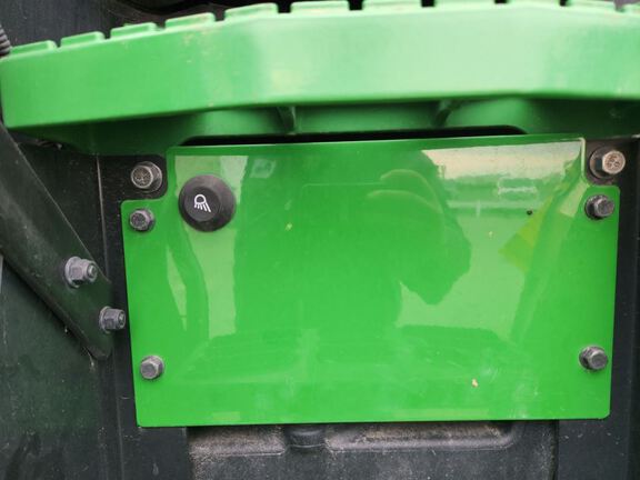 2023 John Deere 8R 370 Tractor