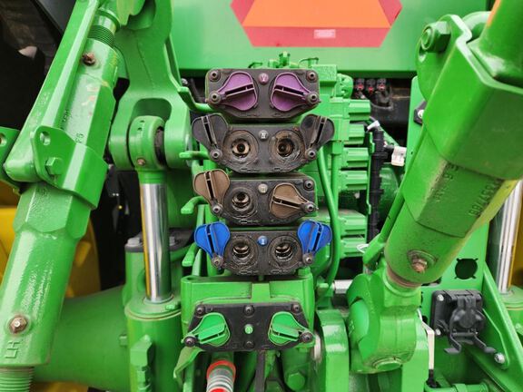 2023 John Deere 8R 370 Tractor