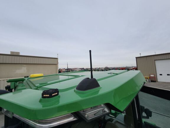 2023 John Deere 8R 370 Tractor