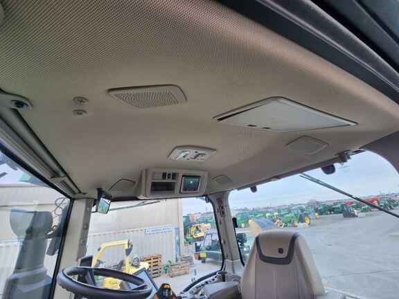 2023 John Deere 8R 370 Tractor