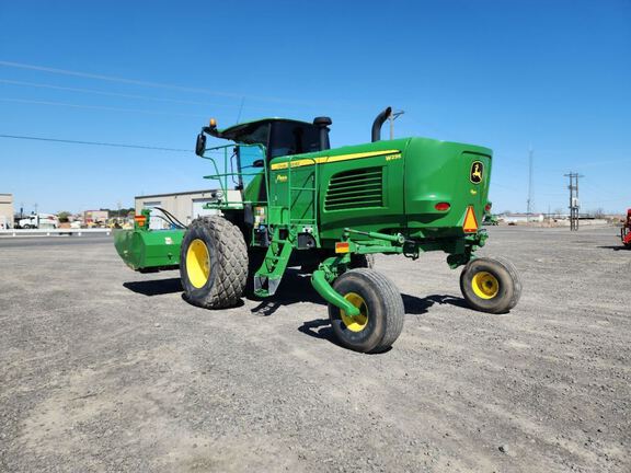 2019 John Deere W235 Windrower