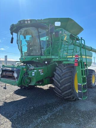 2024 John Deere S780 Combine