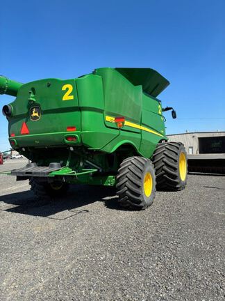 2024 John Deere S780 Combine