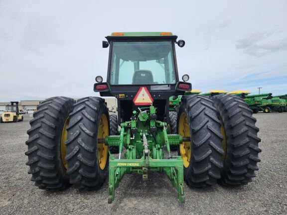 1990 John Deere 4555 Tractor