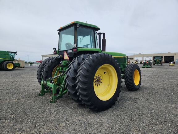 1990 John Deere 4555 Tractor
