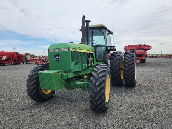 1990 John Deere 4555 Tractor