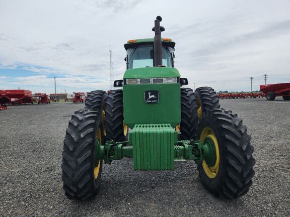 1990 John Deere 4555 Tractor