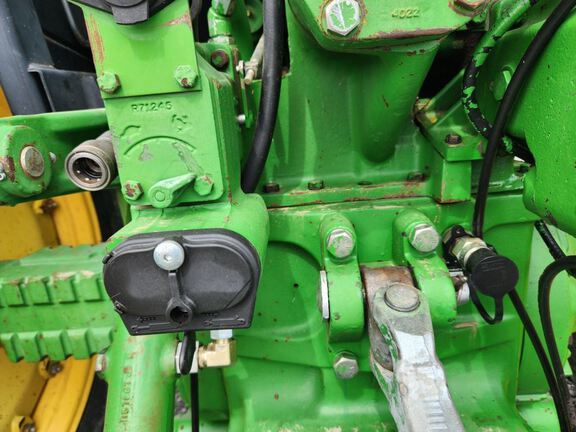 1990 John Deere 4555 Tractor