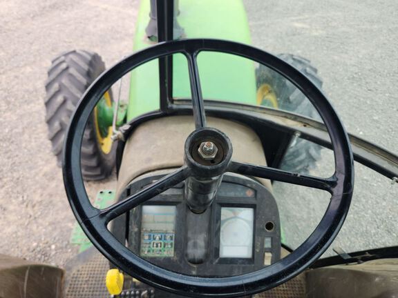1990 John Deere 4555 Tractor