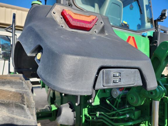 2021 John Deere 8RT 370 Tractor Rubber Track