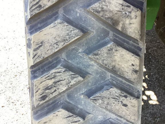 2025 John Deere 8RX 410 Tractor Rubber Track
