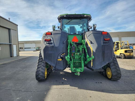 2025 John Deere 8RX 410 Tractor Rubber Track