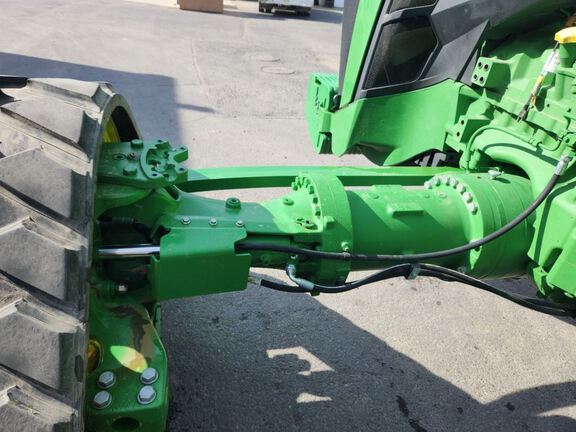 2025 John Deere 8RX 410 Tractor Rubber Track