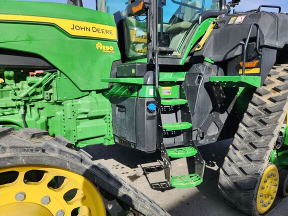 2025 John Deere 8RX 410 Tractor Rubber Track