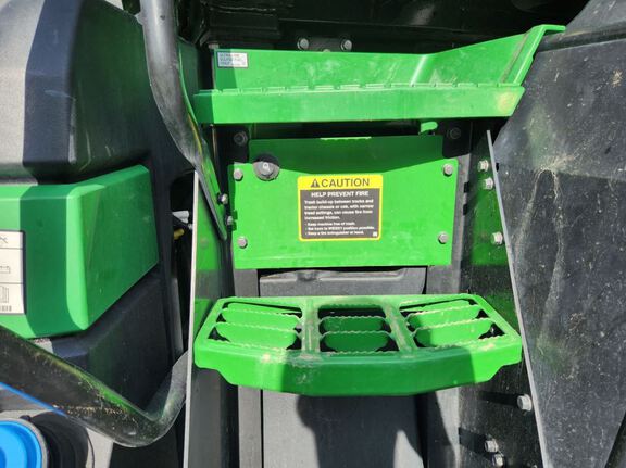 2025 John Deere 8RX 410 Tractor Rubber Track
