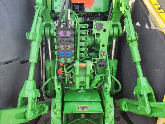2025 John Deere 8RX 410 Tractor Rubber Track