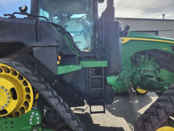 2025 John Deere 8RX 410 Tractor Rubber Track