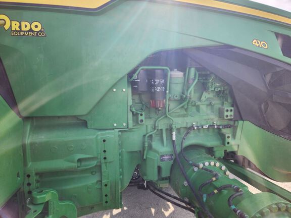 2025 John Deere 8RX 410 Tractor Rubber Track