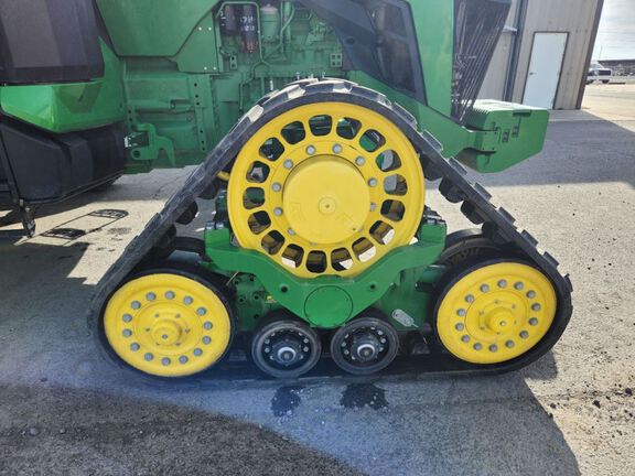 2025 John Deere 8RX 410 Tractor Rubber Track