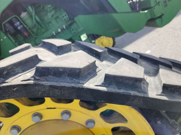 2025 John Deere 8RX 410 Tractor Rubber Track