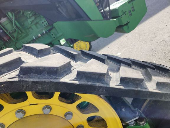 2025 John Deere 8RX 410 Tractor Rubber Track