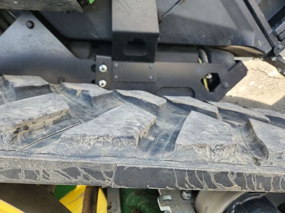 2025 John Deere 8RX 410 Tractor Rubber Track