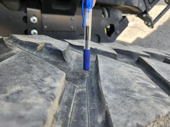 2025 John Deere 8RX 410 Tractor Rubber Track