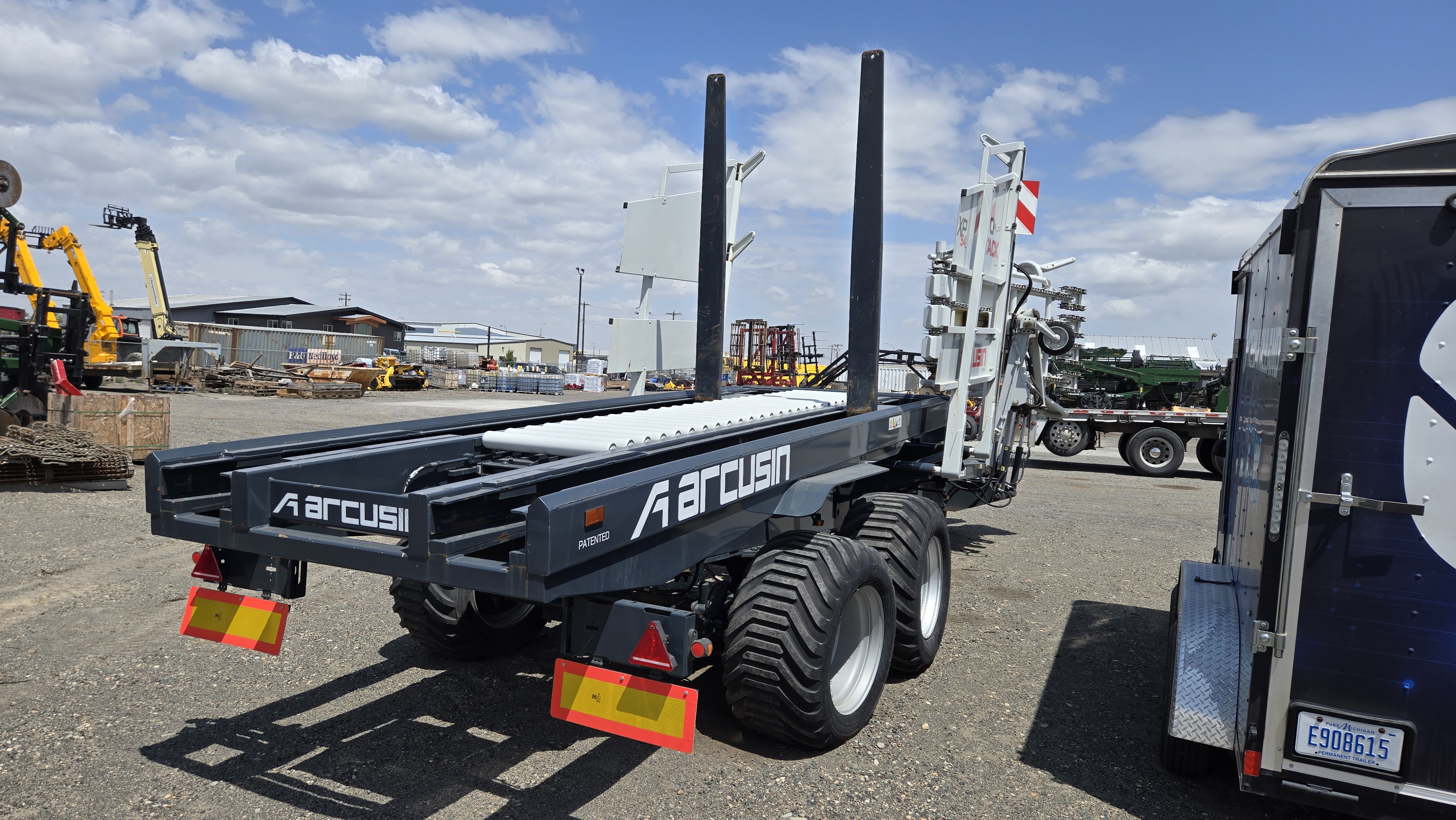 2022 Arcusin XP54 Bale Stacker