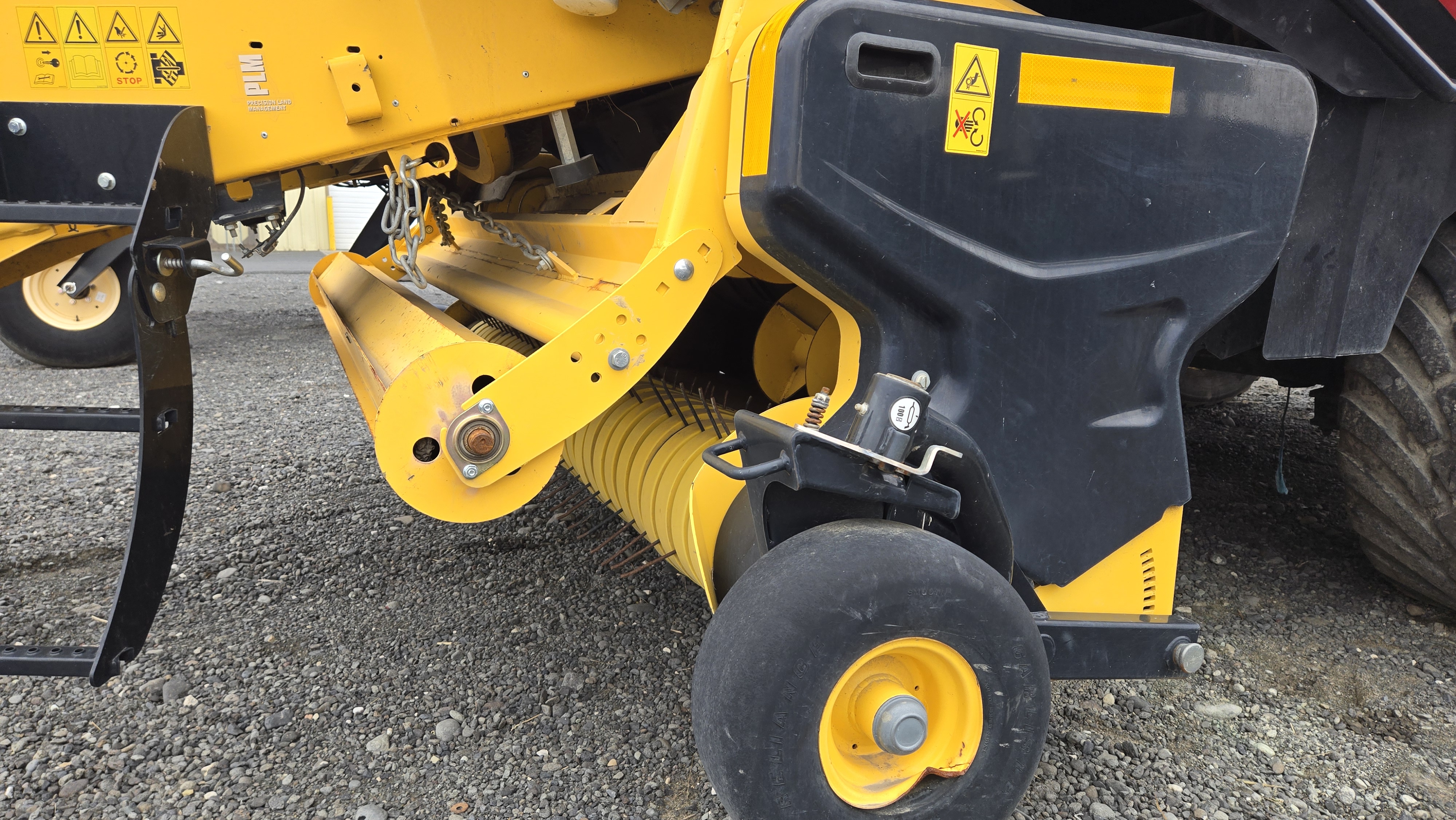 2022 New Holland 340S PLUS Baler/Square