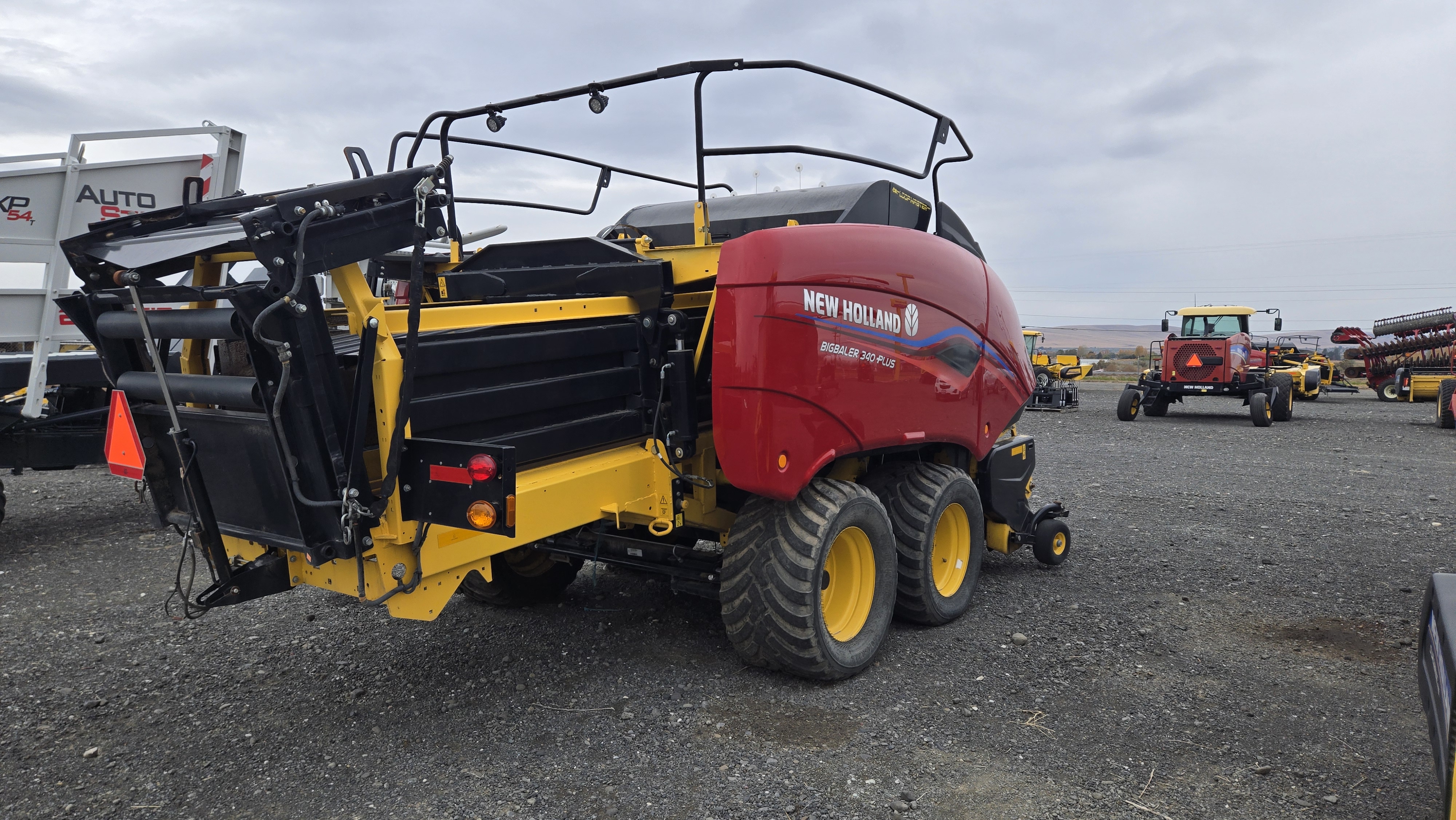 2022 New Holland 340S PLUS Baler/Square