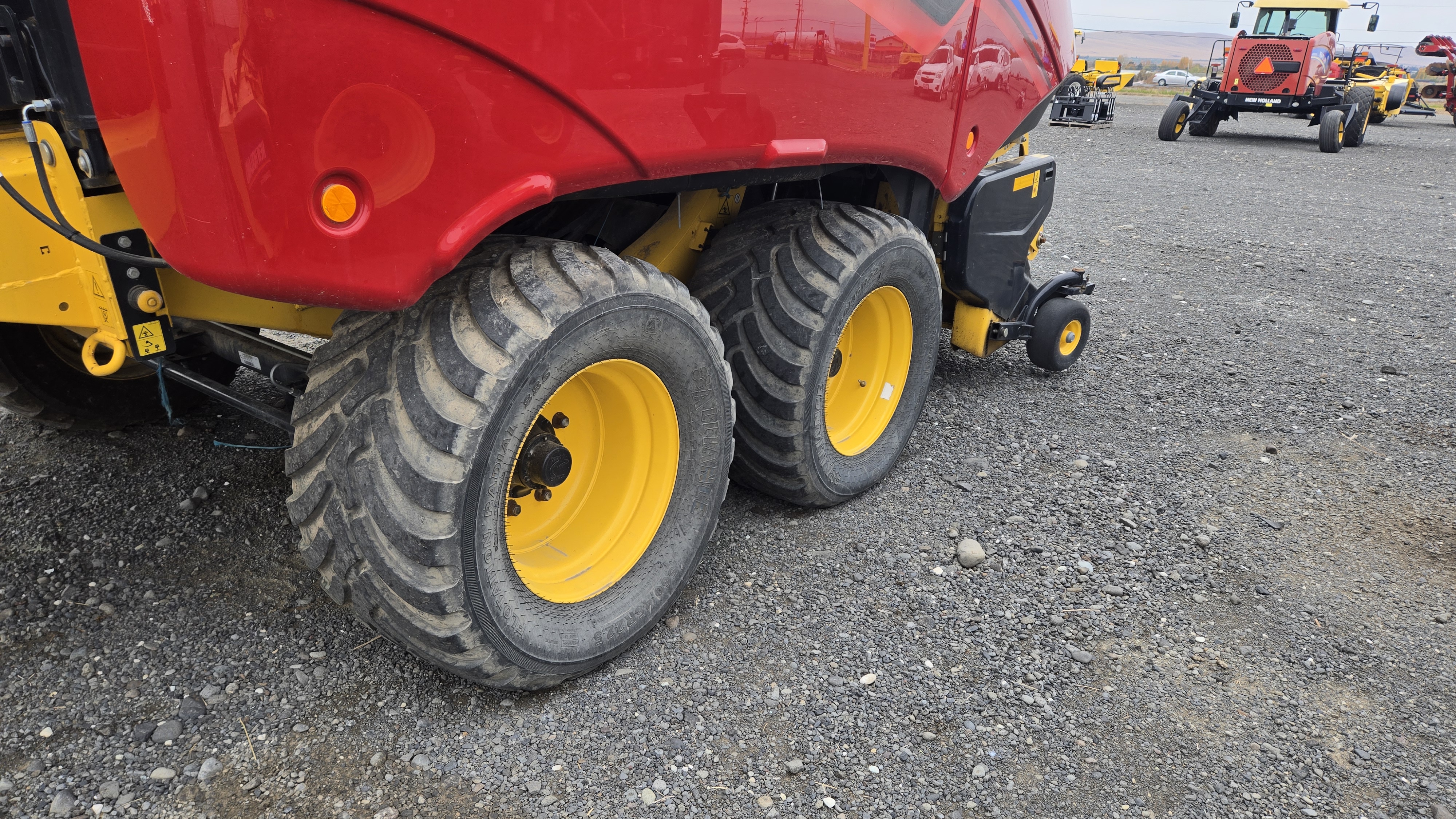 2022 New Holland 340S PLUS Baler/Square