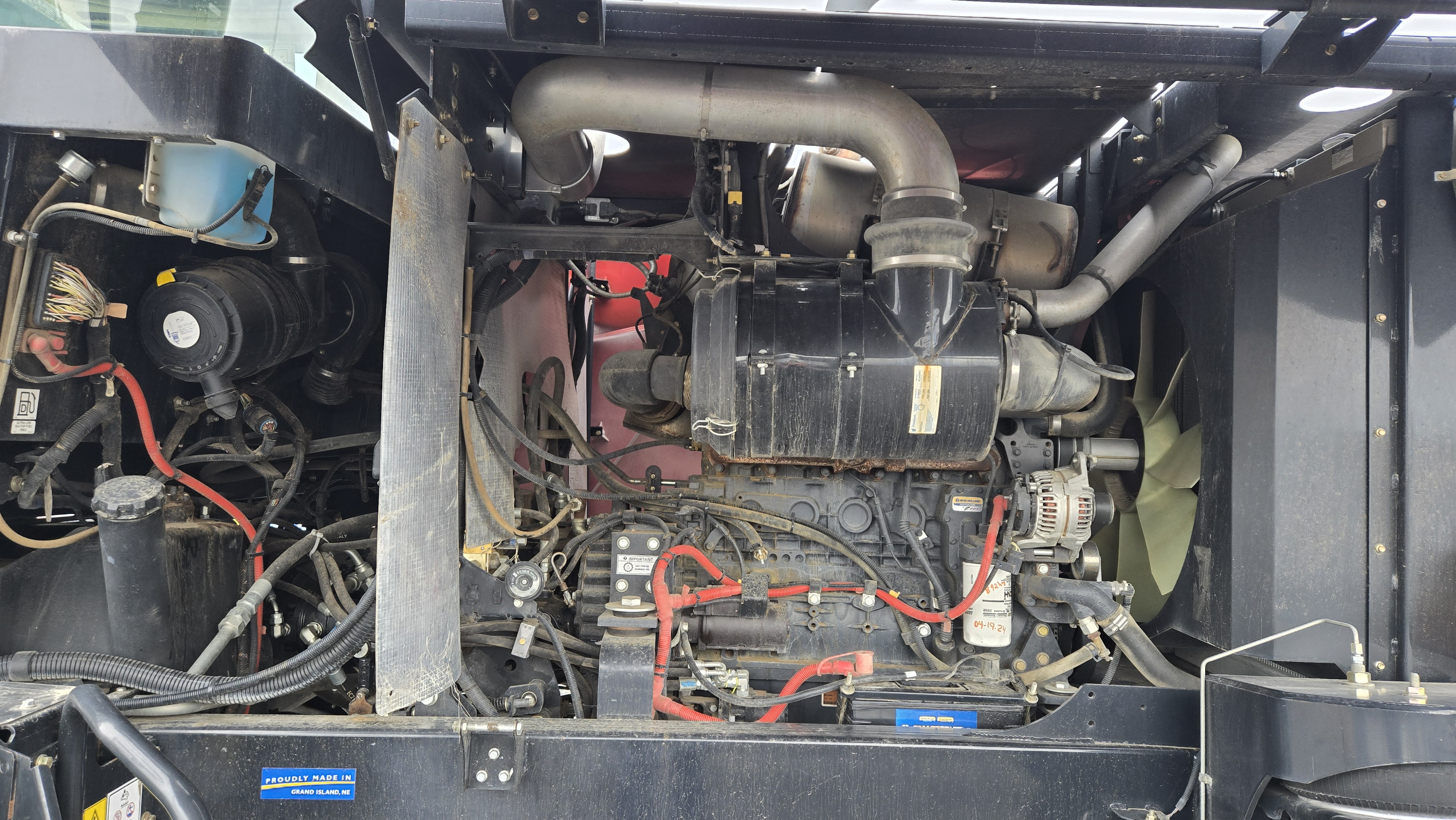 2019 New Holland SPEEDROWER 260 Windrower