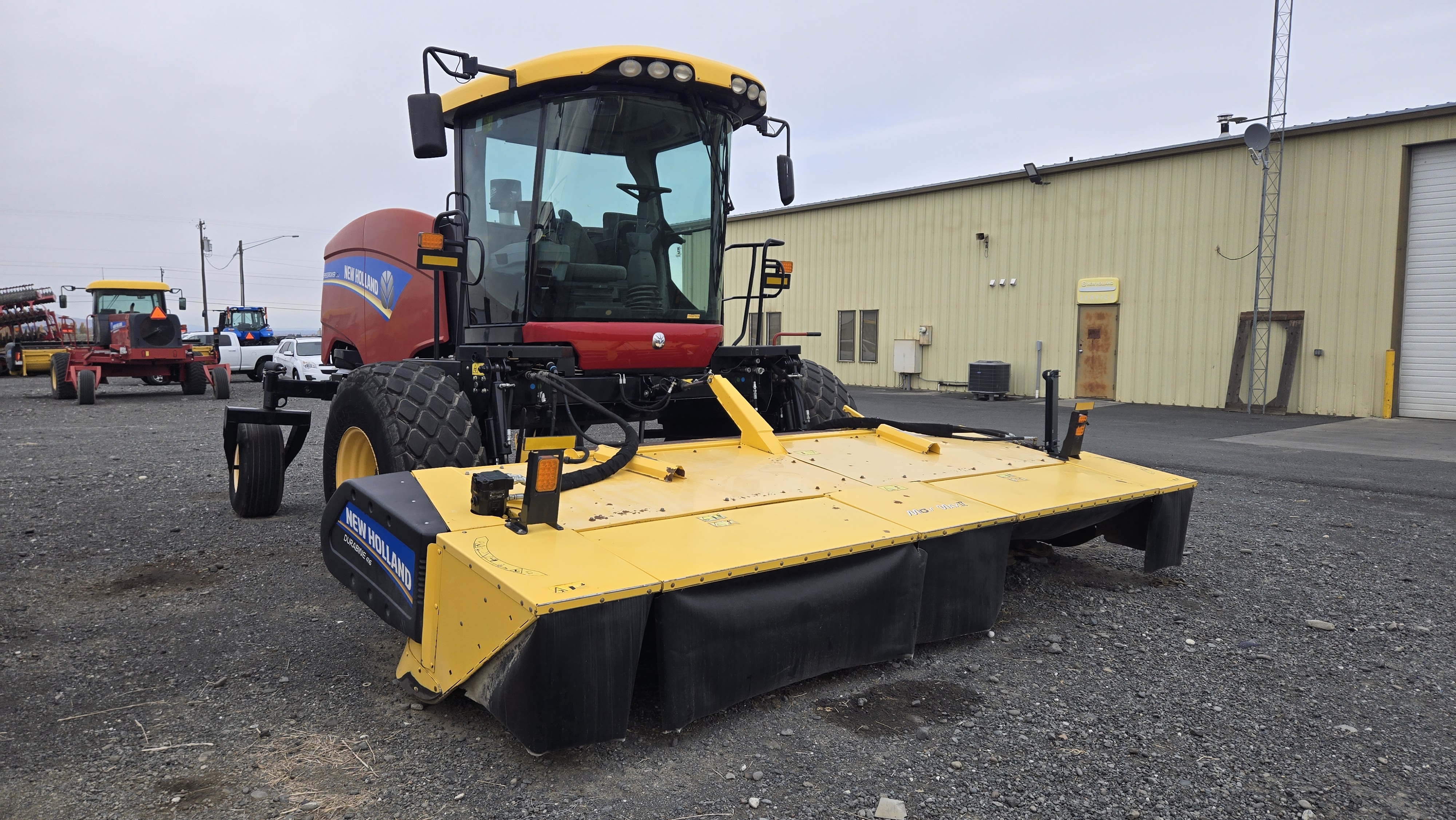 2018 New Holland SPEEDROWER 260 Windrower