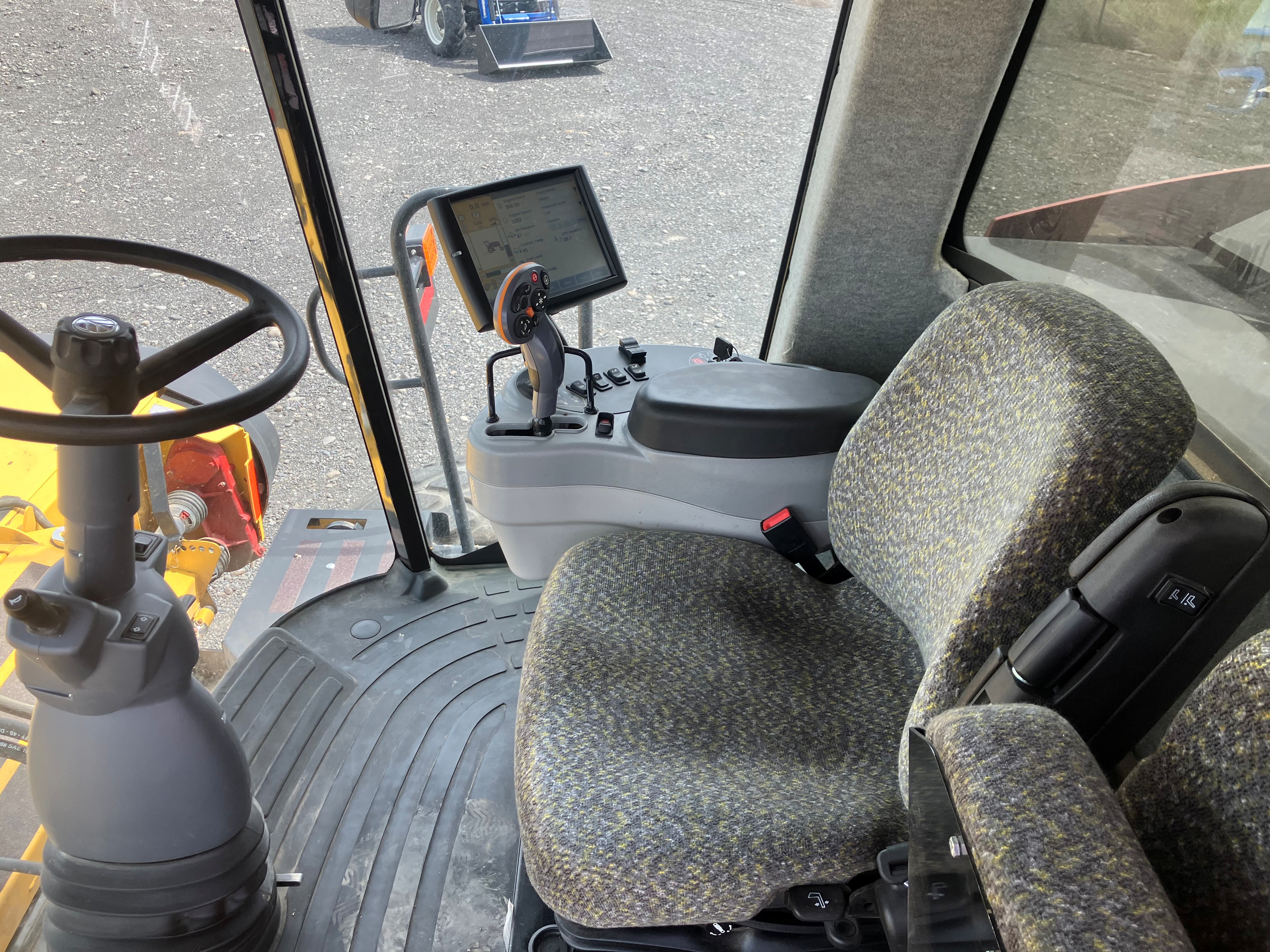 2023 New Holland SPEEDROWER 260 P Windrower