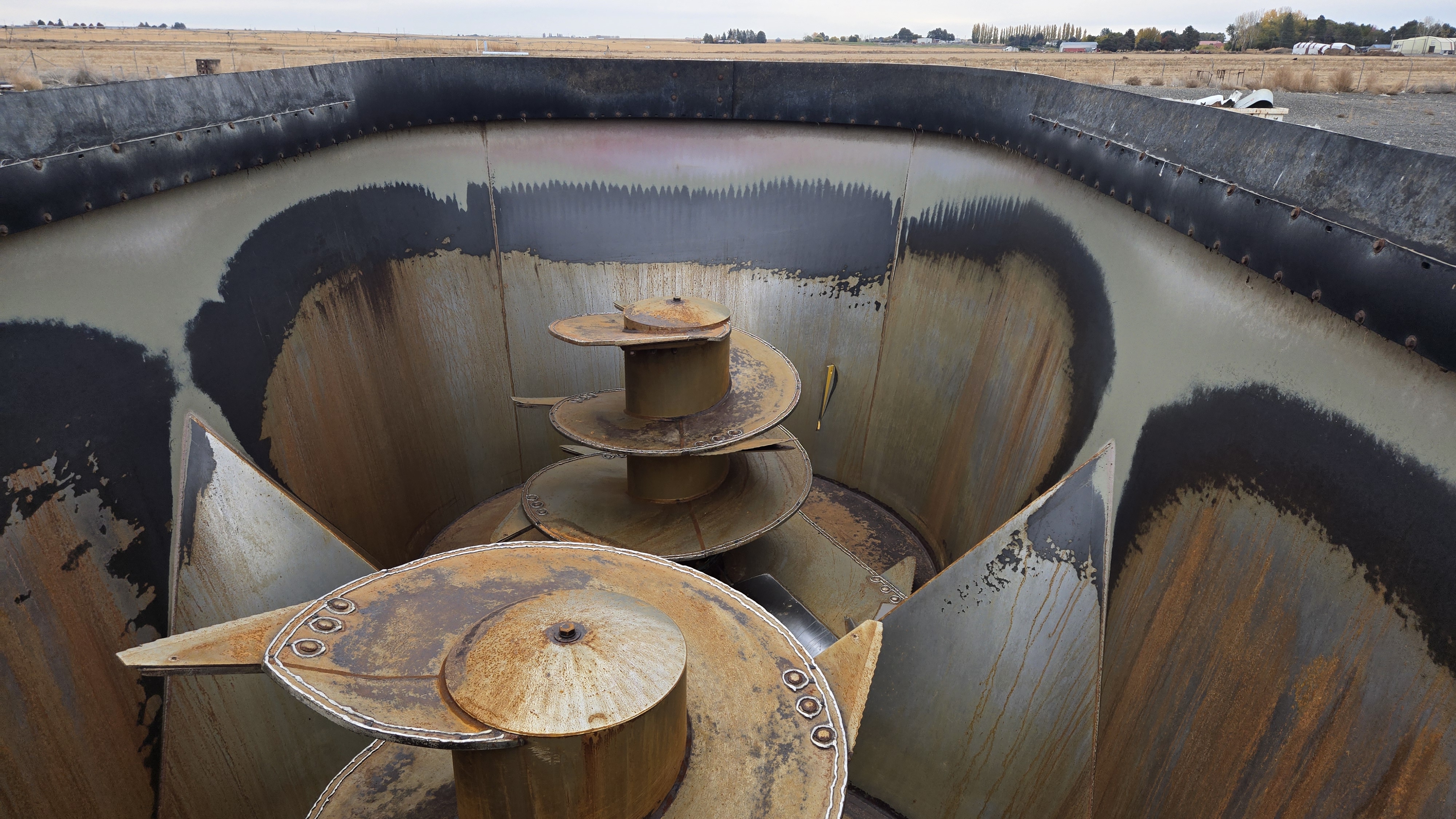 2022 Supreme 1200T TMR Mixer